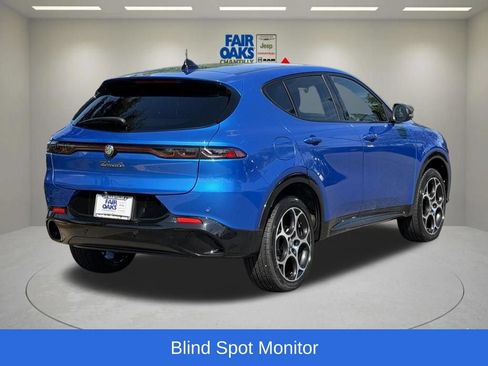 Used 2025 Alfa Romeo Tonale w/ Premium Package AWD/4WD image 8