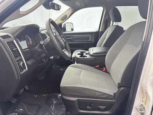 Used 2023 RAM 1500 Classic SLT AWD/4WD image 13