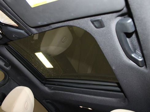 Used 2019 BMW 330i xDrive 330i xDrive image 53