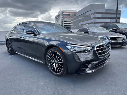 Certified 2022 Mercedes-Benz S 500 4MATIC image 3