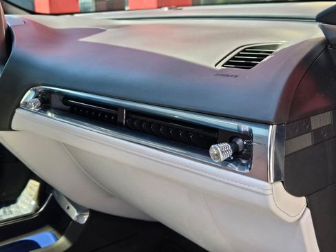 Used 2024 Cadillac Lyriq Luxury image 31