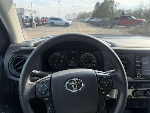 Used 2023 Toyota Tacoma SR AWD/4WD image 17