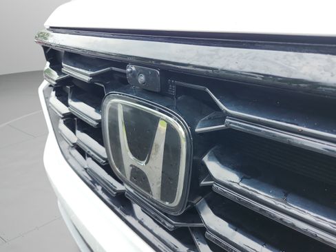 Used 2024 Honda Pilot TrailSport image 25