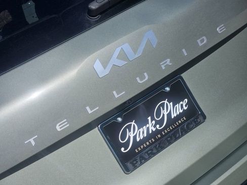 Used 2024 Kia Telluride SX Prestige X-Line image 12