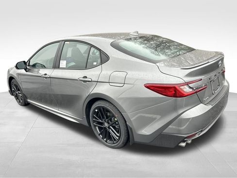 New 2026 Toyota Camry SE image 3