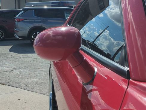 Used 2021 Dodge Challenger SXT image 12