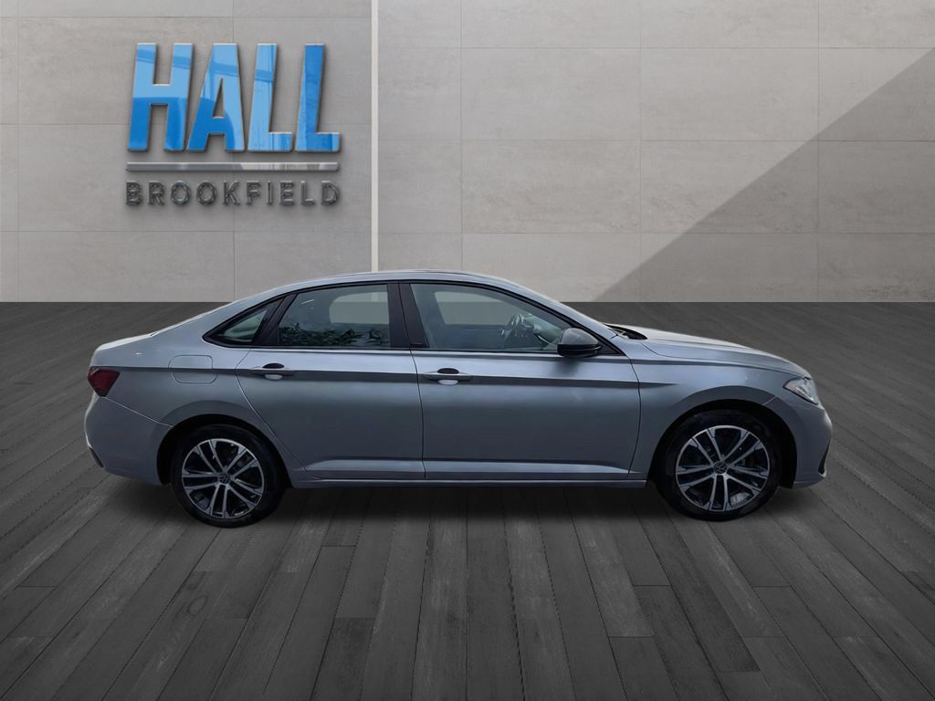 Certified 2026 Volkswagen Jetta Sport FWD image 8
