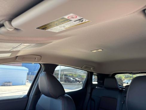 New 2026 Nissan Kicks SR w/ Illumination Package FWD image 7
