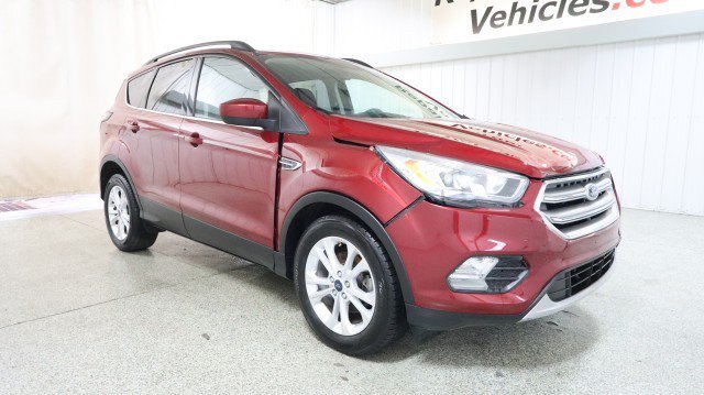 Used 2017 Ford Escape SE w/ Equipment Group 201A FWD image 5