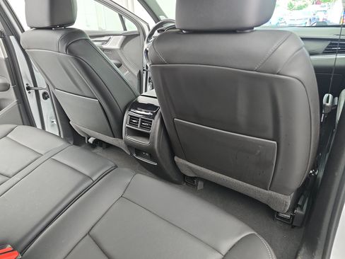 Used 2021 Cadillac XT5 Premium Luxury w/ LPO, Floor Liner Package AWD/4WD image 11