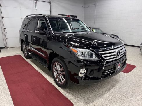 Used 2014 Lexus LX 570 4WD image 9