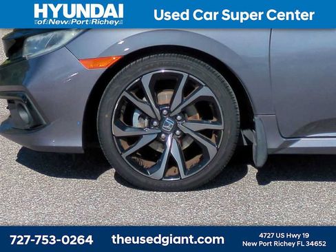 Used 2019 Honda Civic Sport image 10