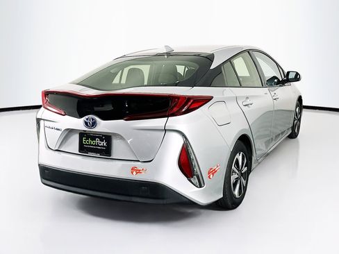 Used 2017 Toyota Prius Prime Plus image 9