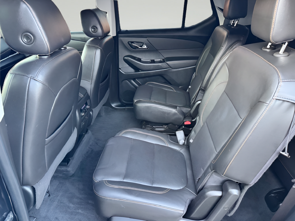 Used 2020 Chevrolet Traverse Premier w/ Redline Edition FWD image 31