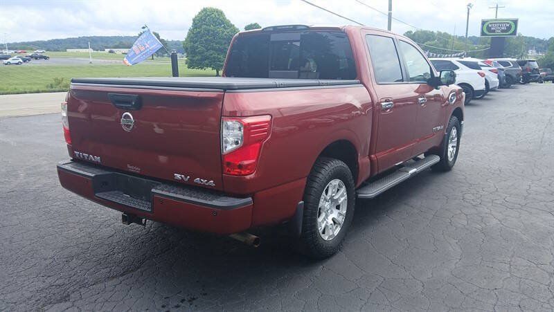 Used 2017 Nissan Titan SV AWD/4WD image 4