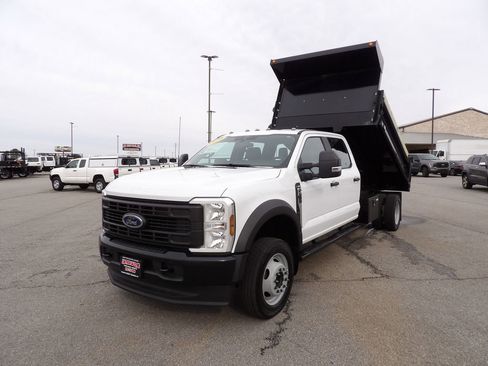 Used 2024 Ford F550 image 78