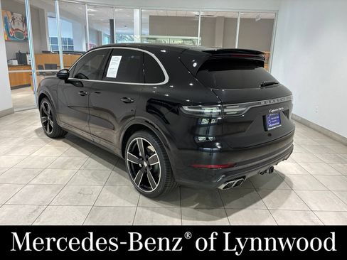 Used 2020 Porsche Cayenne Turbo AWD/4WD image 6