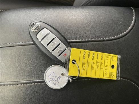 Used 2018 Nissan Rogue SV image 13