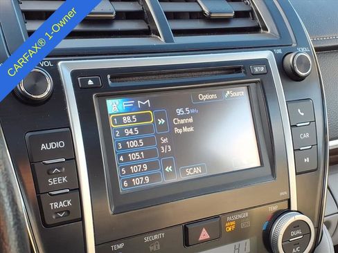 Used 2013 Toyota Camry XLE image 23