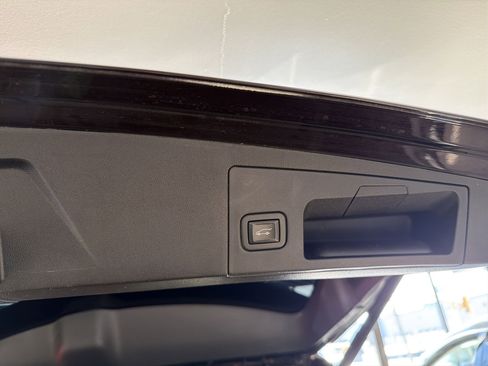 Certified 2020 Cadillac XT5 Sportv w/ Platinum Package image 26