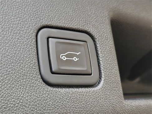 Used 2024 Chevrolet Equinox LT image 15