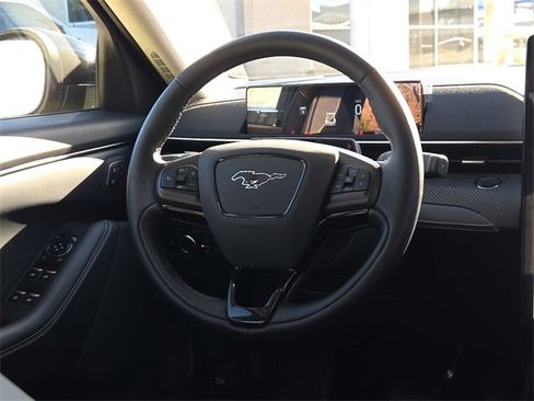 Certified 2025 Ford Mustang Mach-E Select w/ Comfort Package Lite image 13