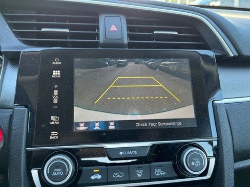 Used 2018 Honda Civic EX image 8