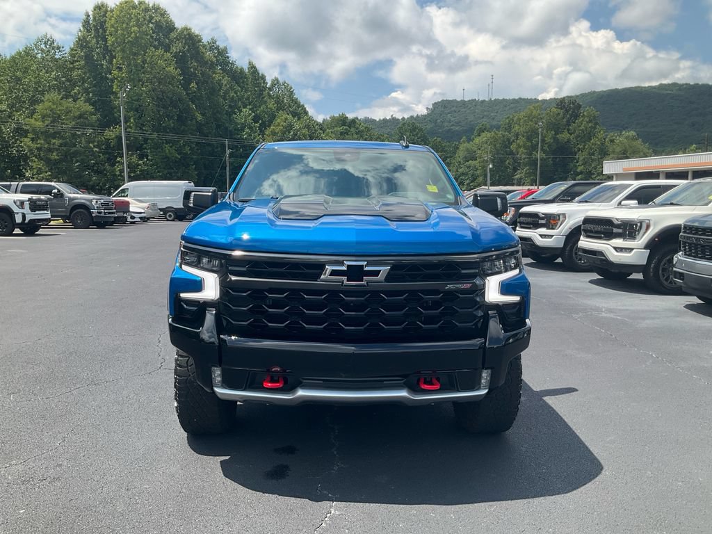 Used 2023 Chevrolet Silverado 1500 ZR2 AWD/4WD image 2