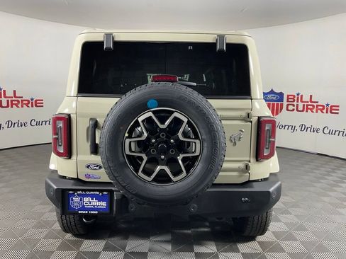 New 2026 Ford Bronco Outer Banks AWD/4WD image 4