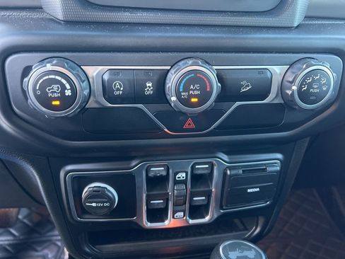 Certified 2020 Jeep Wrangler Unlimited Sport S image 30