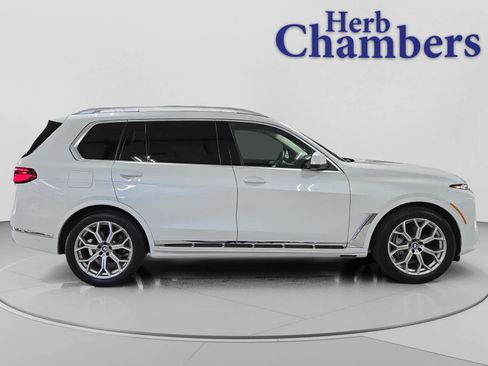 Used 2026 BMW X7 xDrive40i AWD/4WD image 11