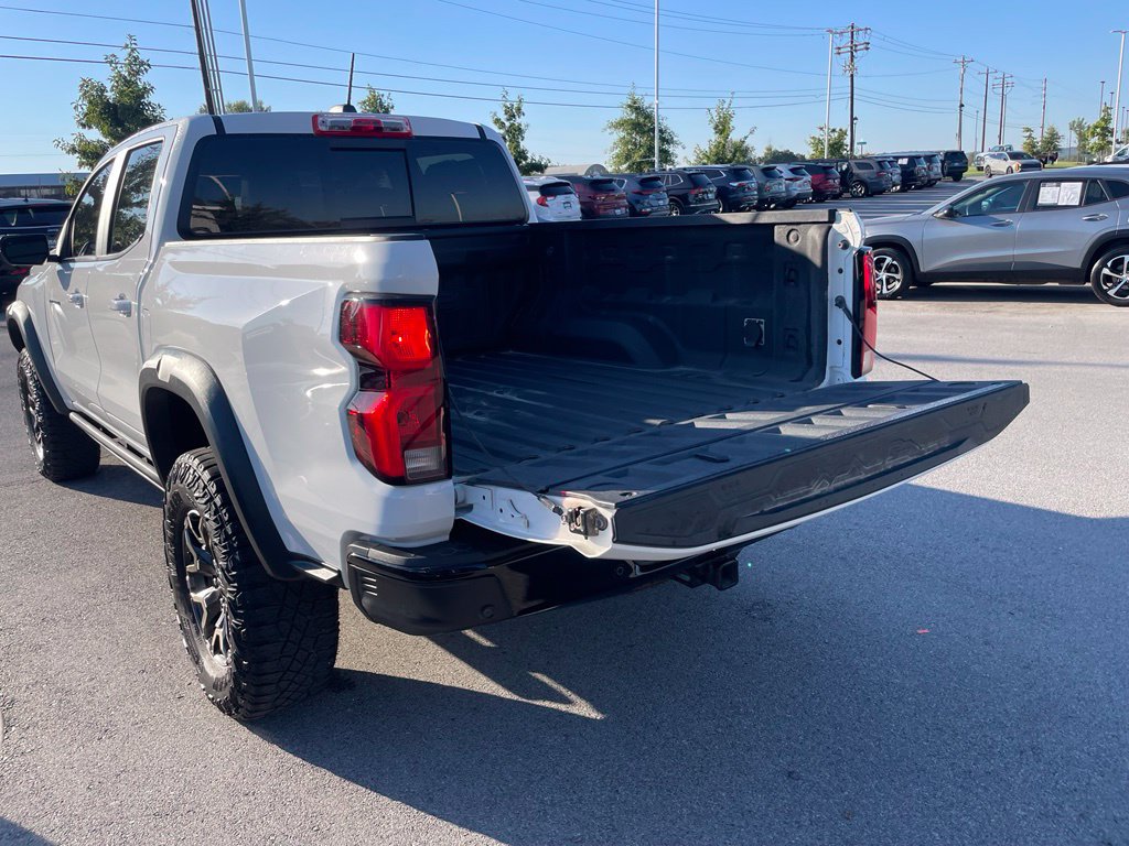 Used 2024 Chevrolet Colorado ZR2 w/ ZR2 Convenience Package III AWD/4WD image 25
