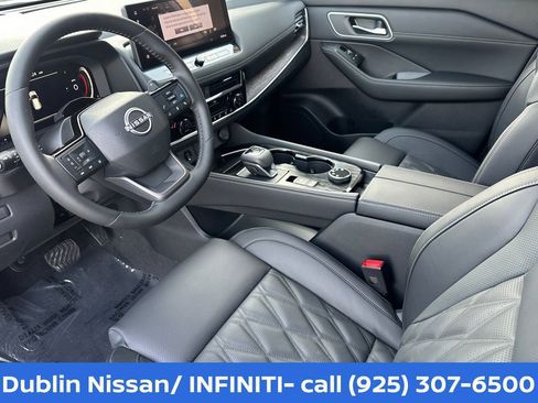 New 2026 Nissan Rogue Platinum w/ Tech Package AWD/4WD image 10