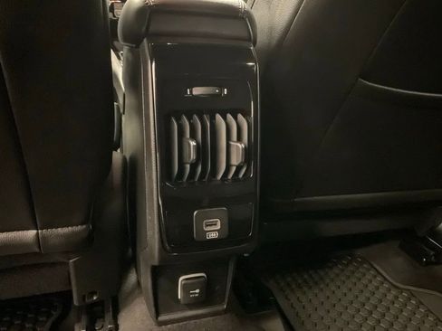 Used 2024 Jeep Compass Trailhawk image 30