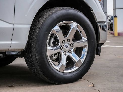 Used 2023 Ford F150 XLT w/ Equipment Group 302A High RWD image 9
