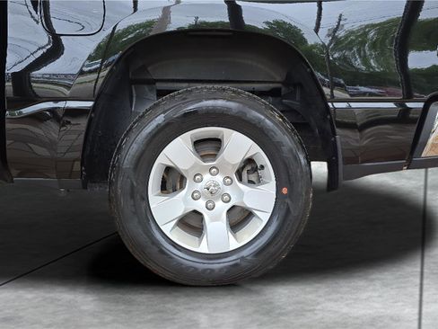 Used 2023 RAM 1500 Big Horn AWD/4WD image 28