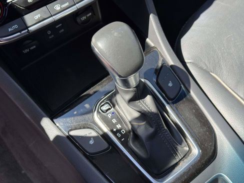 Used 2018 Hyundai Ioniq Limited FWD image 30