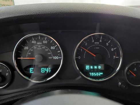 Used 2015 Jeep Wrangler Sahara w/ Connectivity Group image 23