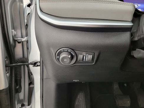 Used 2025 Jeep Compass Limited AWD/4WD image 33