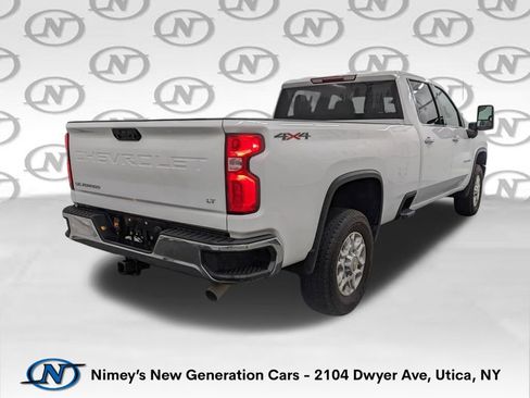 Used 2022 Chevrolet Silverado 2500 LTZ AWD/4WD image 3