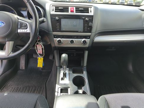 Used 2017 Subaru Outback 2.5i Premium image 25