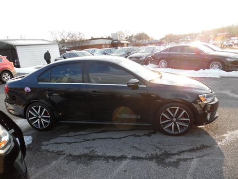 Used 2012 Volkswagen Jetta GLI Autobahn image 6