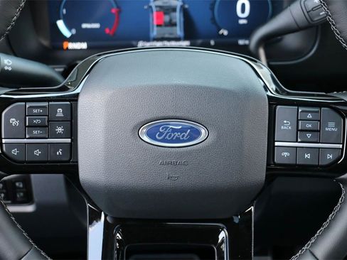 New 2026 Ford F250 Lariat w/ Black Appearance Package image 28