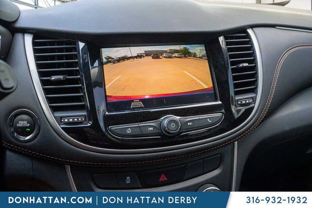 Used 2022 Chevrolet Trax LT w/ Sport Edition FWD image 8