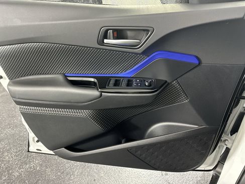 Used 2022 Toyota C-HR XLE image 29