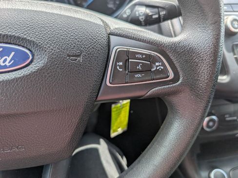 Used 2016 Ford Focus SE FWD image 20