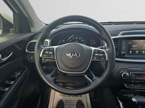 Used 2020 Kia Sorento EX image 12