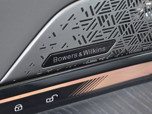 Certified 2024 BMW i5 eDrive40i w/ Executive Package image 16