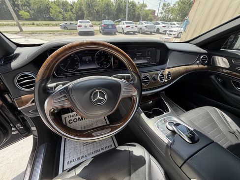 Used 2015 Mercedes-Benz S 550 Sedan image 11