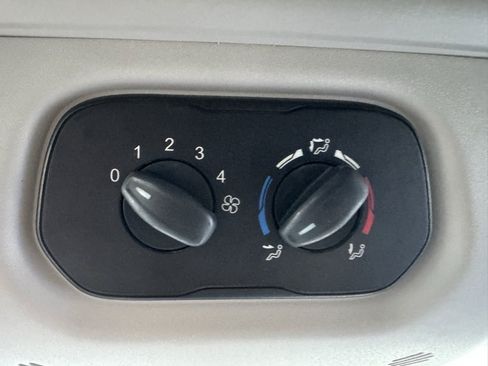 Used 2018 Ford Transit 350 XLT RWD image 22